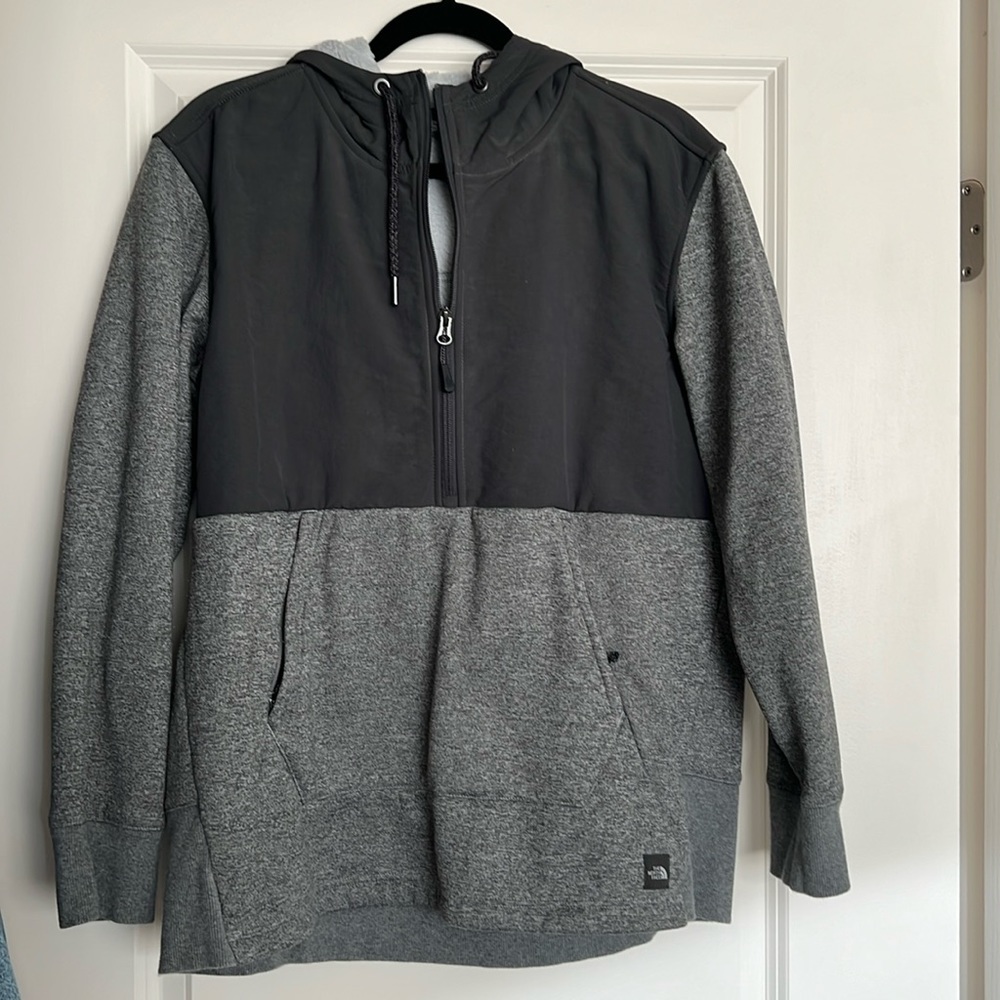 North Face quarter zip pullover
